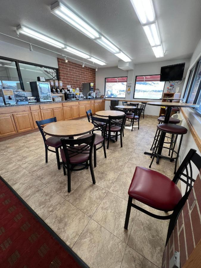 Oquirrh Mountain Inn Tooele Bagian luar foto